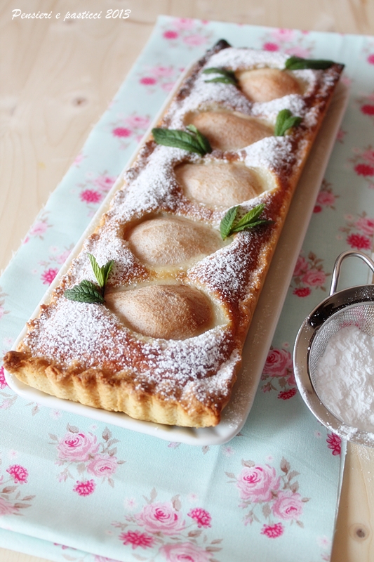 Tarte alle pere mandorle e amaretto