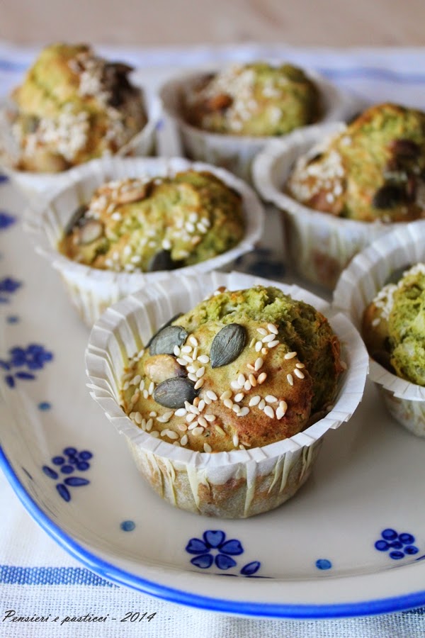 Muffins salati agli spinacini