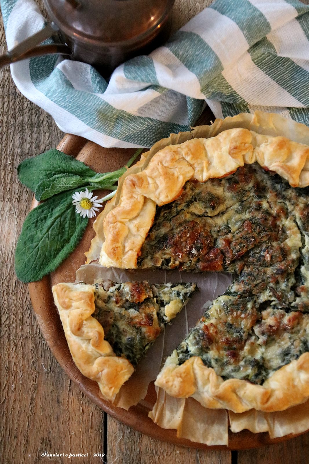 quiche alla borragine, salsiccia e prescinseua