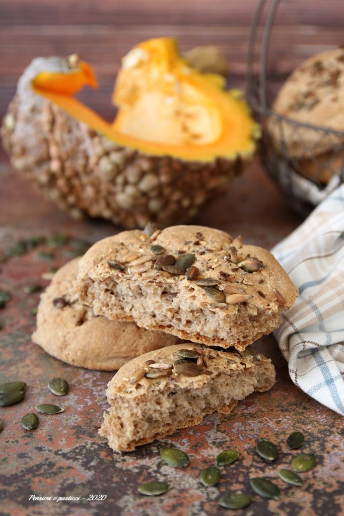 Lavoretti Di Natale Con Semi Di Zucca.Pagnottelle Integrali Ai Semi Di Zucca E Sesamo Pensieri E Pasticci