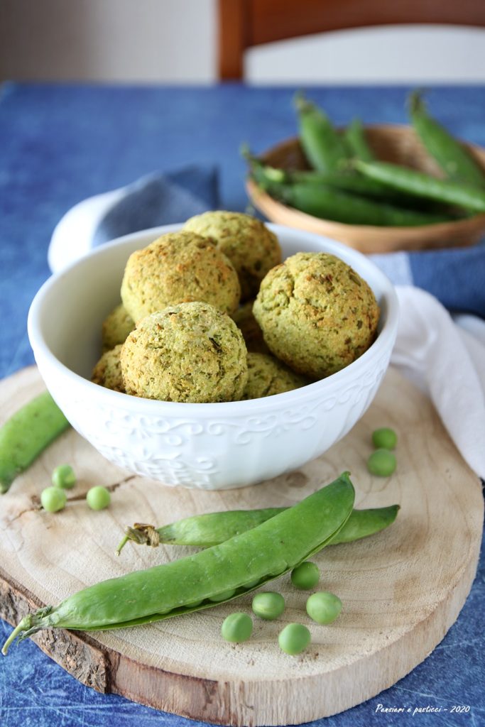 Polpette ai piselli e pecorino