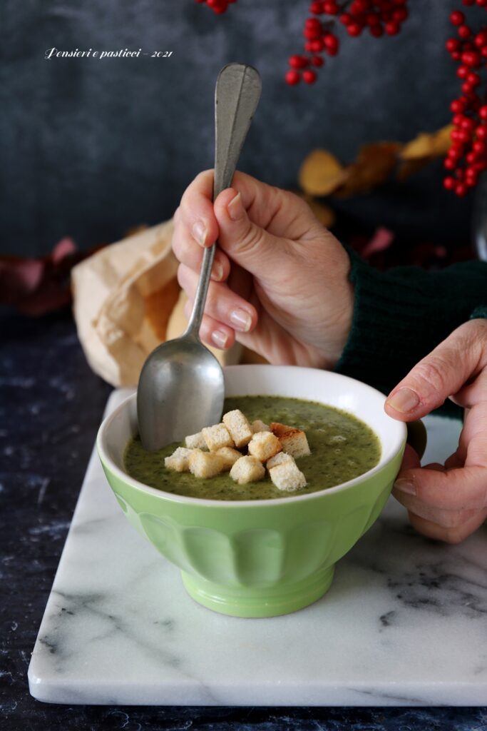 vellutata di spinaci ricotta e zenzero