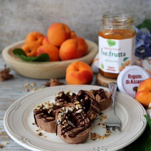 sacher girelle con fiordifruta e cioccolato