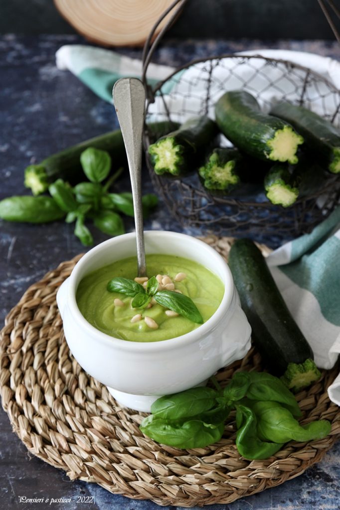 crema alle zucchine basilico e pinoli